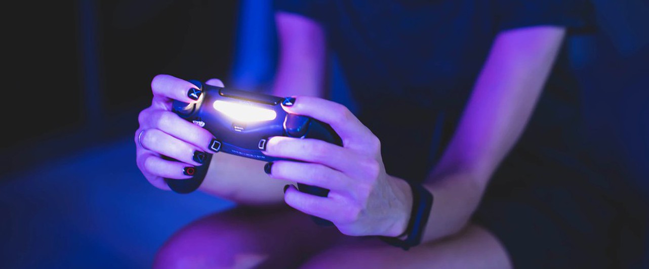 В 2020 году PlayStation потратила на ТВ-рекламу в 4 раза больше Xbox