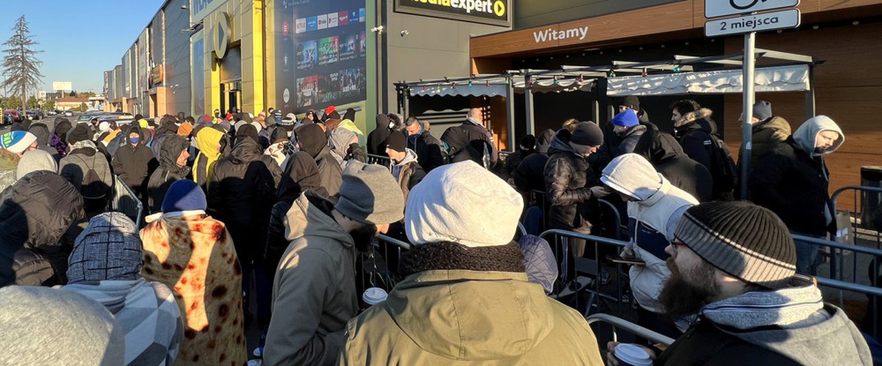 В Польше решили продать видеокарты GeForce по рекомендованным ценам. Собралась толпа