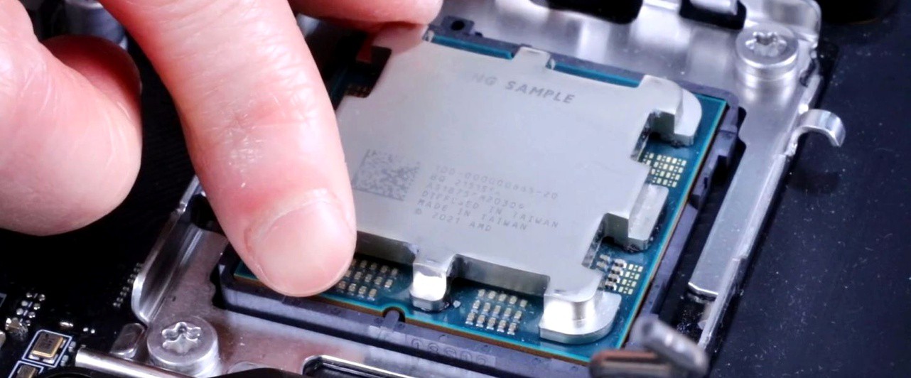 Фото: под крышкой Ryzen 7000