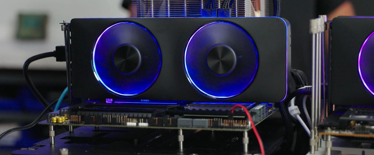 Intel показала топовую карту Arc A770 в играх: с DirectX 11 производительность может падать вдвое