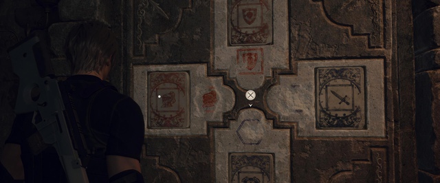 Стена с четырьмя углублениями в Resident Evil 4: загадка с плитами