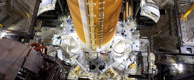 «Лунная» ракета NASA готова к полету