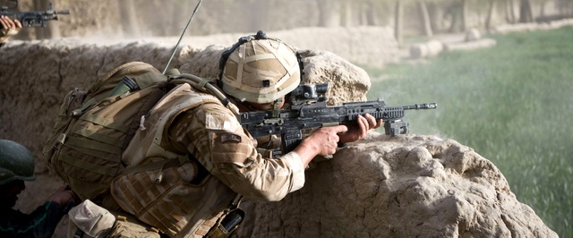 Британской армии нужны «телефонные зомби», миллениалы и игроки с их выносливостью
