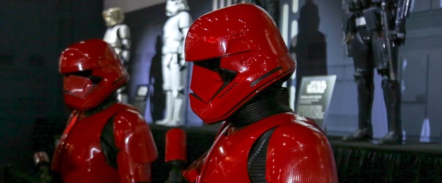 Первый взгляд на костюмы штурмовиков-ситхов из новых «Звездных войн»