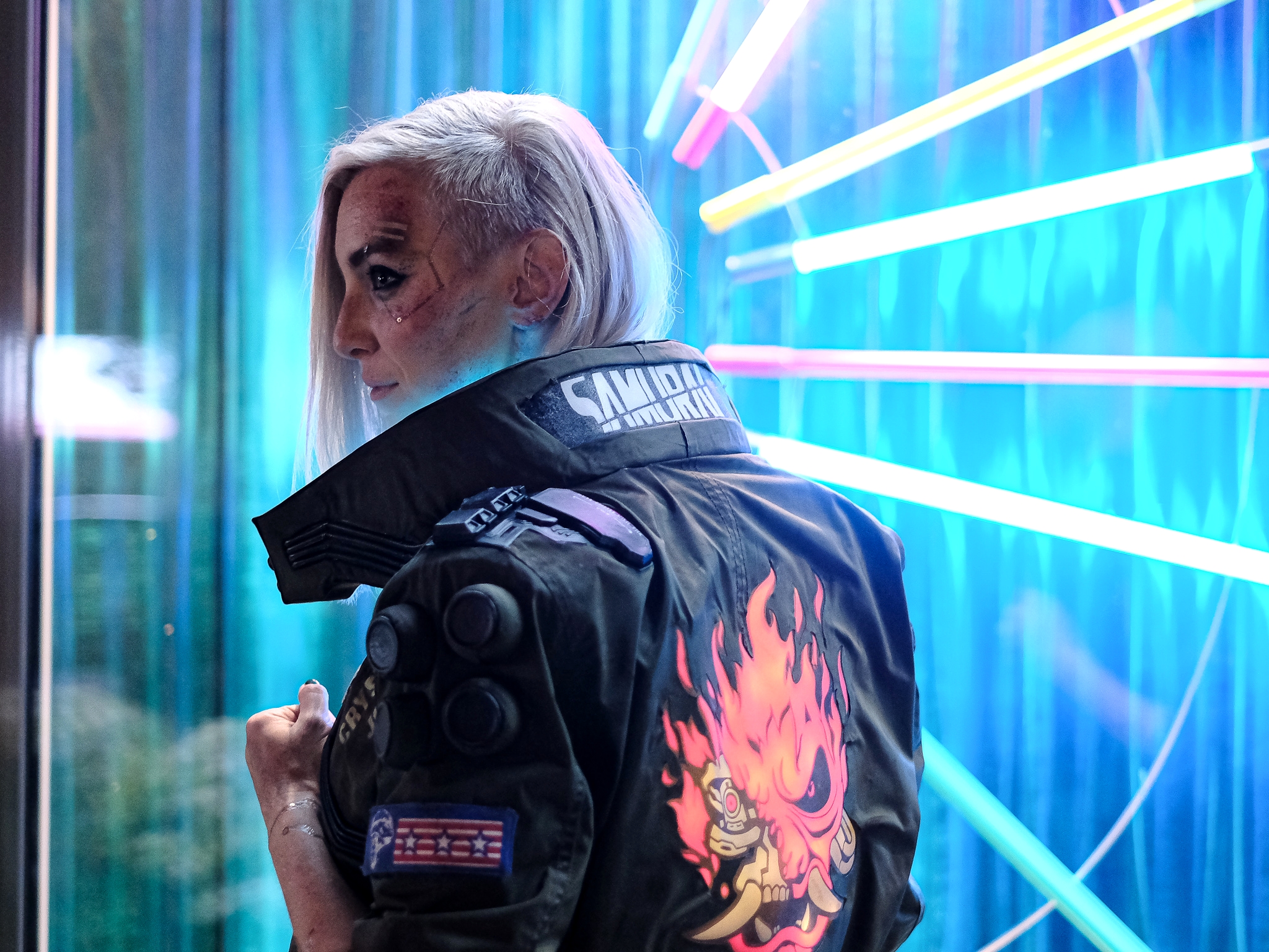 куртка из трейлера cyberpunk фото 58