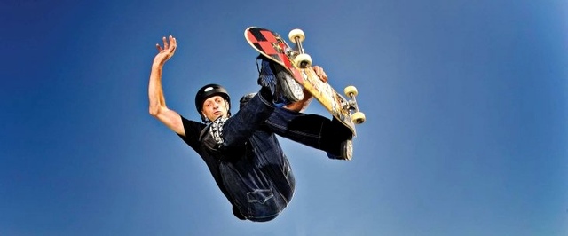 Во время работы над Tony Hawk Pro Skater Тони Хоук катался на скейте в костюме для захвата движений