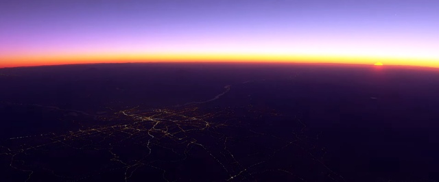 Рассвет и реалистичные пейзажи: обзорный ролик игрового мира Microsoft Flight Simulator