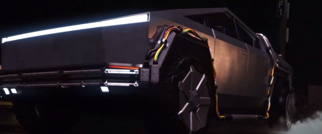 В «Назад в будущее» заменили DeLorean на Cybertruck