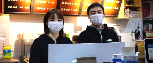 Термометр, дезинфекция и маски: как китайские интернет-кафе переживают эпидемию