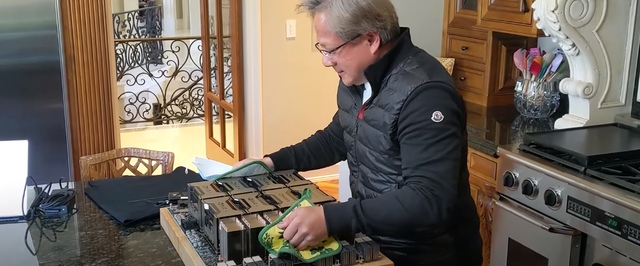 Руководитель Nvidia протизерил карты Ampere, достав их из духовки