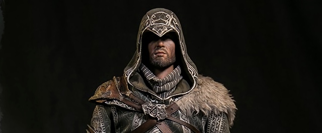 Фото: статуэтка Эцио из Assassins Creed Revelations в реальном костюме
