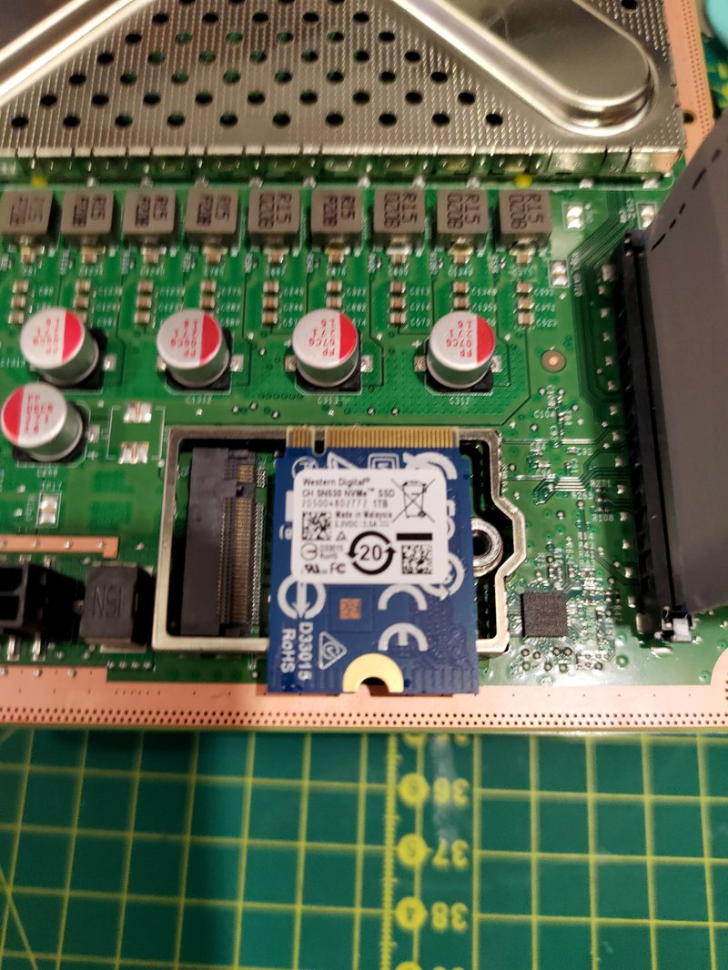 5YzgQg2x_amp.jpg