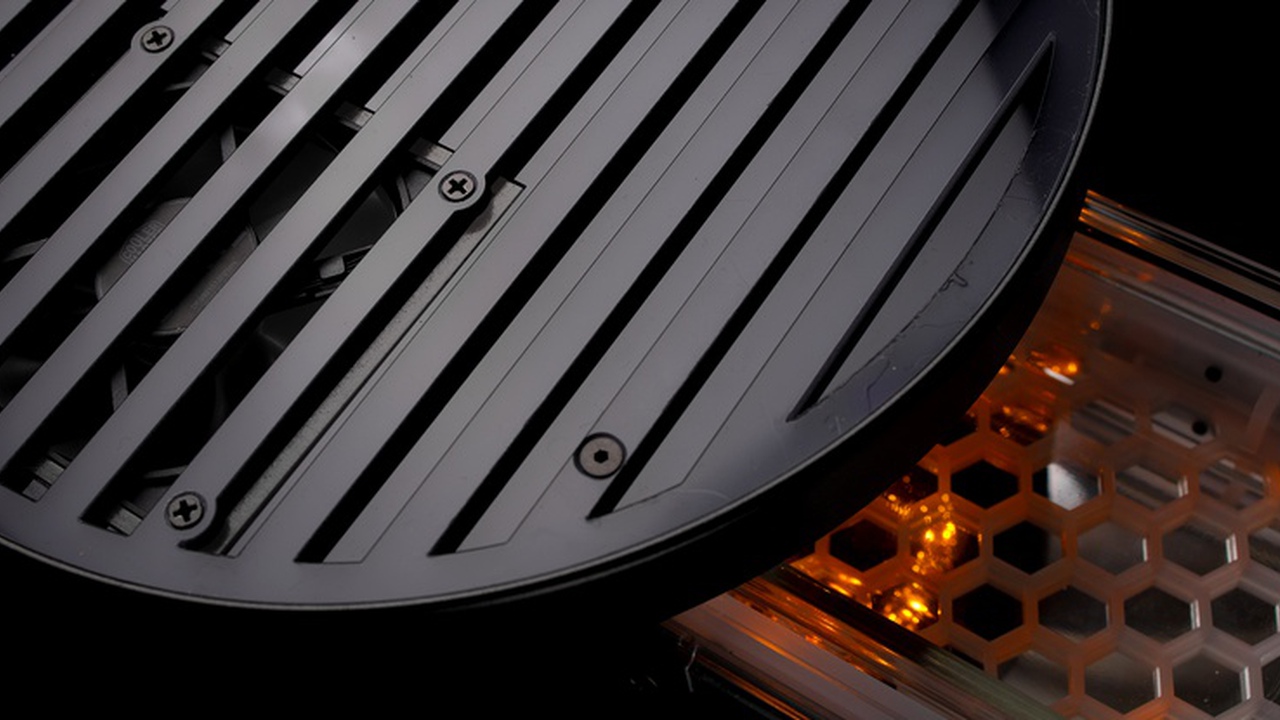 KFC и Cooler Master показали «консоль» со встроенным грилем