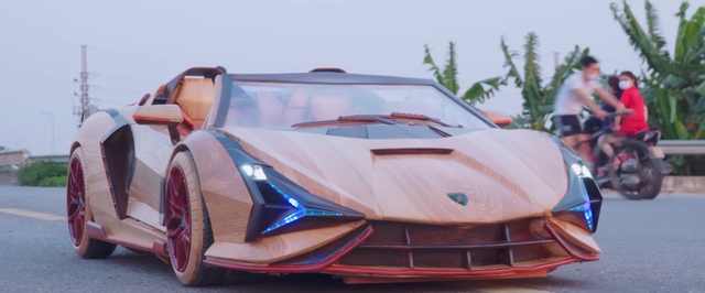 Видео: энтузиаст собрал деревянную Lamborghini-электромобиль