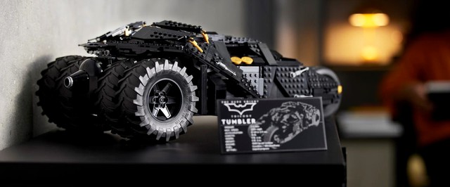 LEGO выпустит бэтмобиль из 2 тысяч деталей