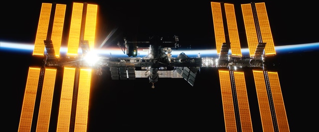 NASA впервые отправит туристов на МКС — раньше этим занималась только Россия