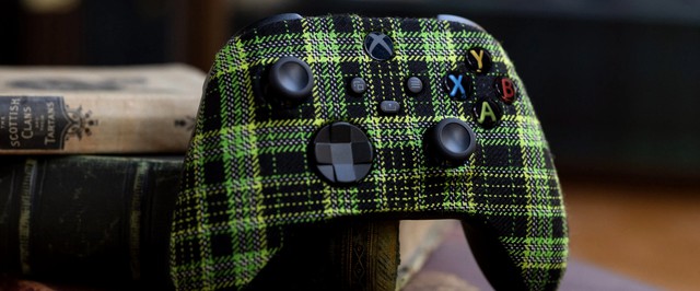 Xbox отпразднует 20-летие работы в Шотландии с помощью геймпада в клетку: фото