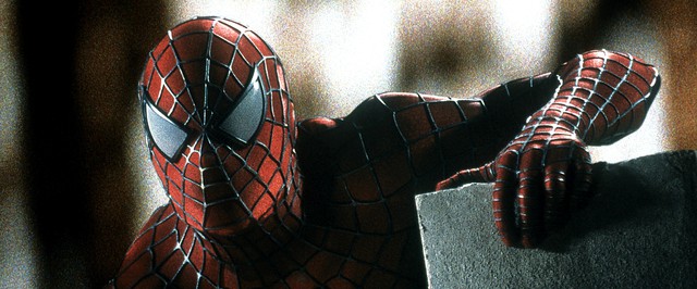 Сэм Рэйми вряд ли снимет «Человека-паука» с Томом Холландом — иначе Тоби Магуайр свернет ему шею