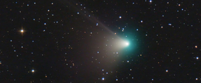 К Земле приближается редкая комета: она не пролетала мимо с каменного века