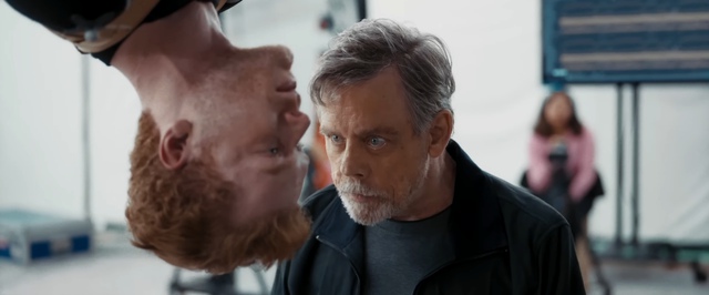 Марк Хэмилл кидается попкорном и завидует в трейлере Star Wars Jedi Survivor