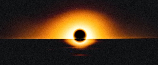 Найдена система из двух черных дыр — большой и очень большой