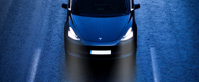 К Tesla подали групповой иск из-за завышения запаса хода электромобилей