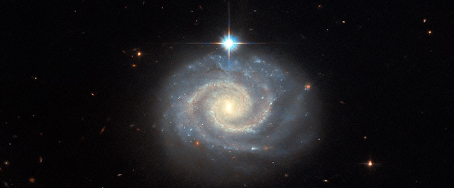 Галактика с «несуществующим» светом: фото