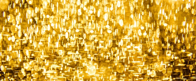 Смоделировано столкновение нейтронных звезд — так рождается золото