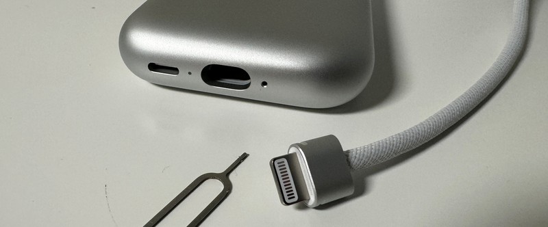 Несъемный провод батареи Apple Vision Pro сумели снять скрепкой