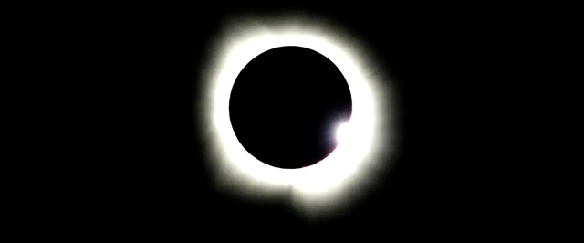 Солнечное затмение 8 апреля показали из космоса