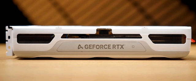 Инсайдер: GeForce RTX 5090 будет тоньше RTX 4090 и с двумя вентиляторами