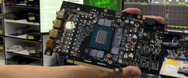 Дырявую GeForce RTX 5070 Ti оживили с помощью Radeon RX 580