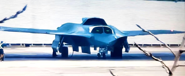 Истребители 6 поколения впервые заметили на секретной базе