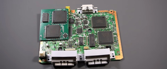 Материнскую плату PlayStation смогли уменьшить в 4 раза