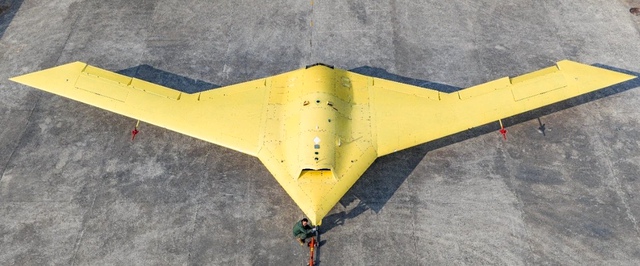 Фото: стелс-беспилотник CH-7 впервые взлетел в Китае