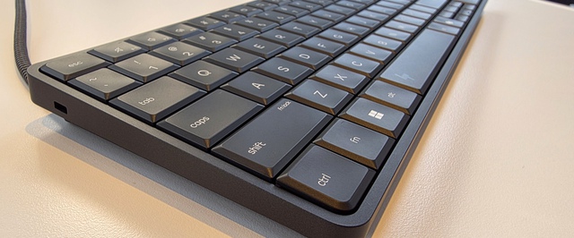 HP встроила ноутбук в клавиатуру, но без экрана