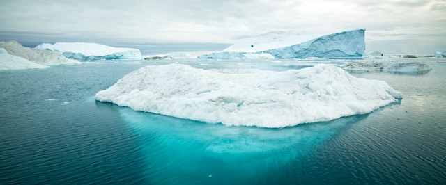 Бывший крупнейший айсберг Земли посинел — скоро он растает