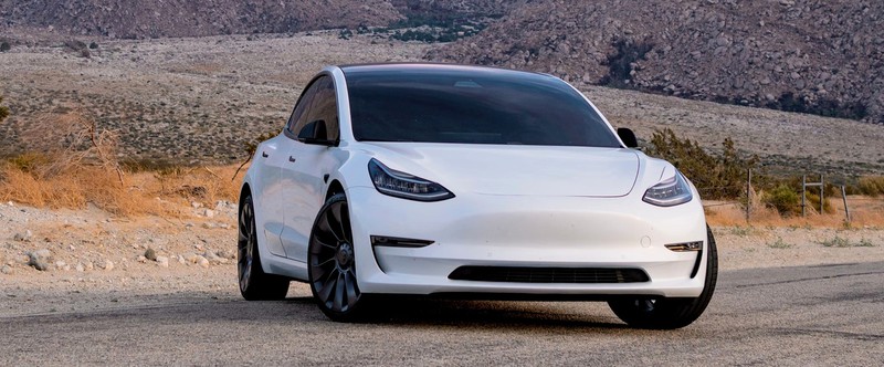 Автопилот Tesla будет доступен только по подписке