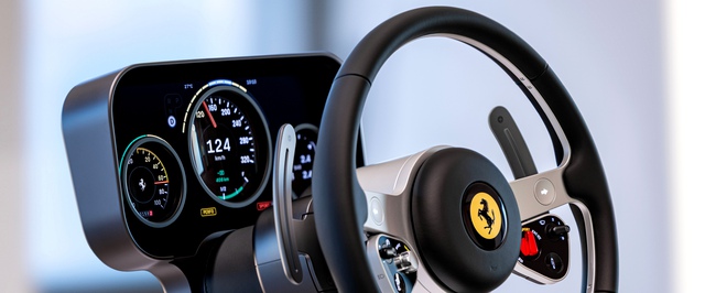 Бывший дизайнер Apple Джони Айв создал интерьер электрической Ferrari