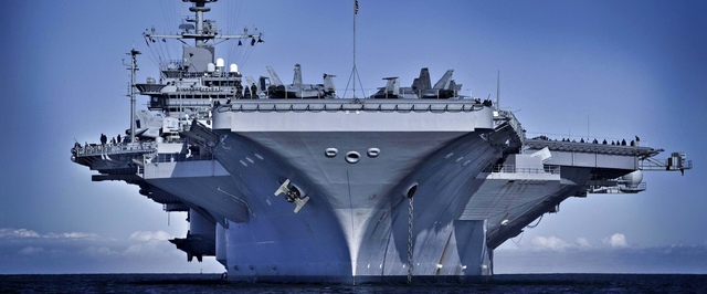 Самый старый атомный авианосец в мире решили пока не списывать