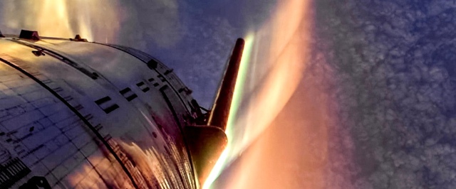 Фото: гигантский «мини-спутник» SpaceX для орбитальных датацентров