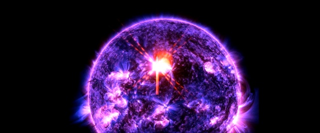 На Солнце произошла семичасовая вспышка