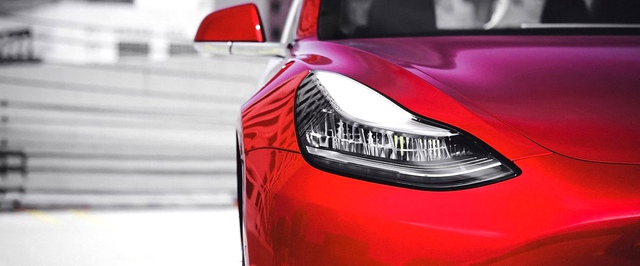 Полный автопилот Tesla впервые одобрили в Европе