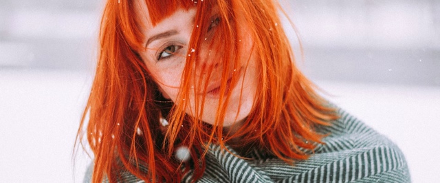 Лысых стало меньше, а рыжих — больше: ученые подтвердили, что люди все еще эволюционируют