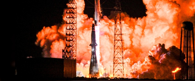 Спутник с 200-метровой антенной попробуют запустить на New Glenn уже 19 апреля