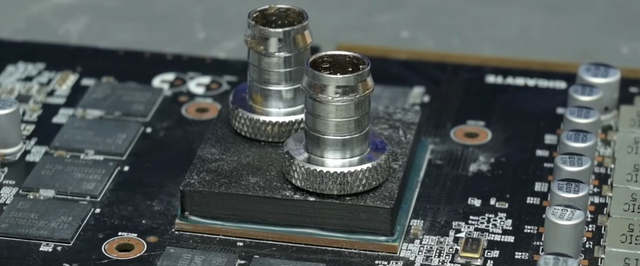 Вода и эпоксидка снизили температуру GeForce RTX 2060 в два с лишним раза