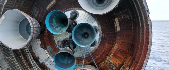 Плавающий Starship показали максимально близко