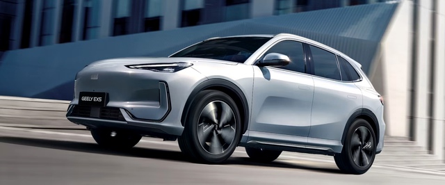 Новый Geely EX5 заметно прибавил в мощности и получил большой багажник под капотом