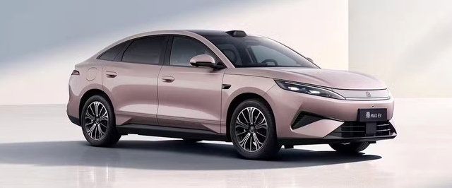 BYD отзывает 183211 автомобилей из-за дефекта стоп-сигналов