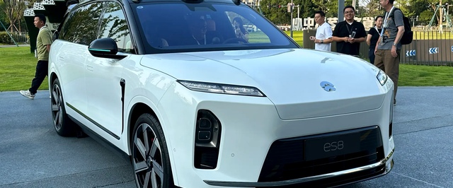 Флагман Nio ES8 получил кованые диски и золотистые суппорта «в подарок»